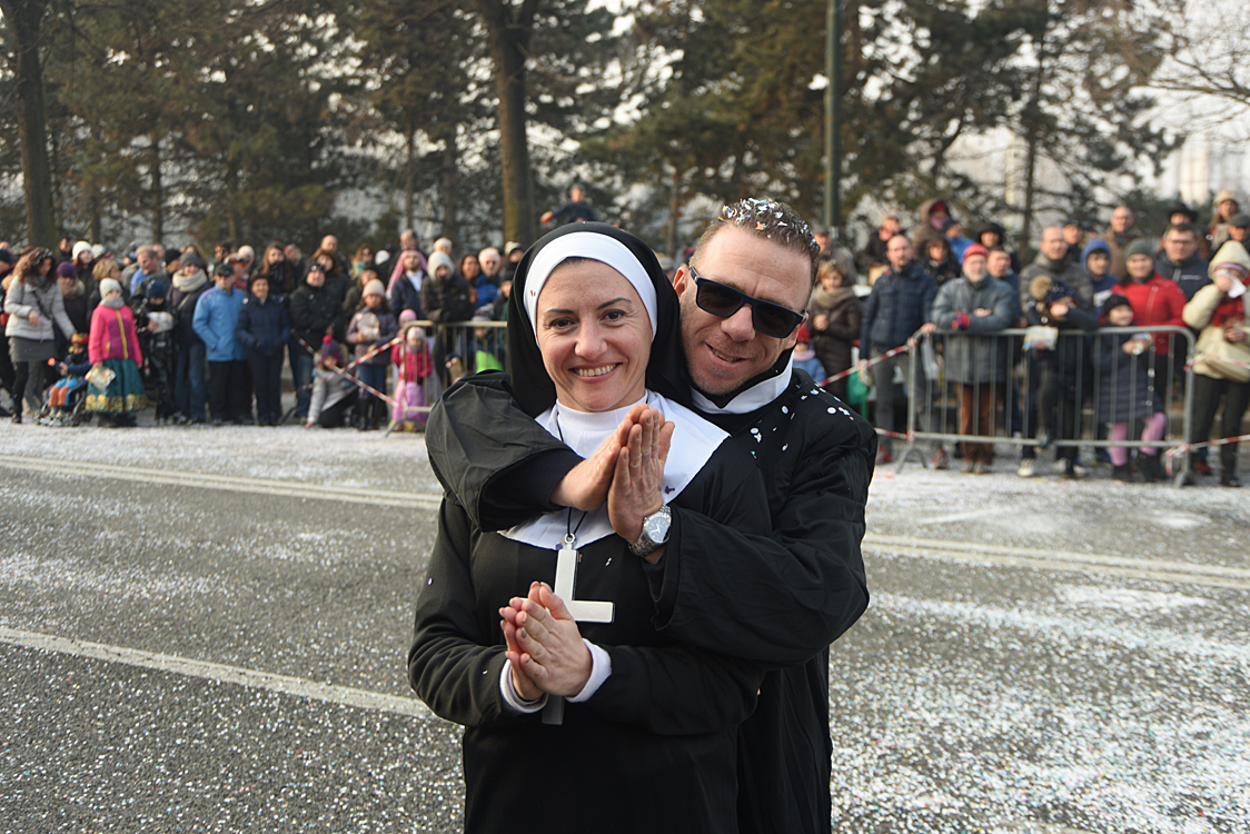 Sfilata carri Carnevale di Torino_173.jpg